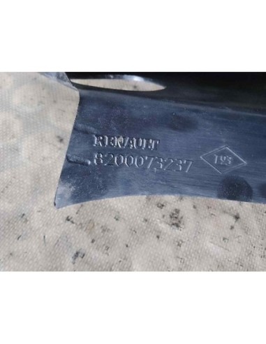 PILOTO TRASERO DERECHO RENAULT MEGANE II...