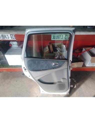PUERTA TRASERA IZQUIERDA NISSAN ALMERA TINO...
