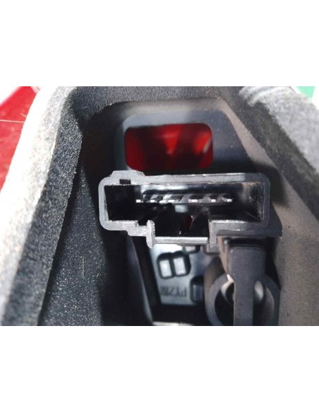 PILOTO TRASERO DERECHO PEUGEOT 207 - 263990