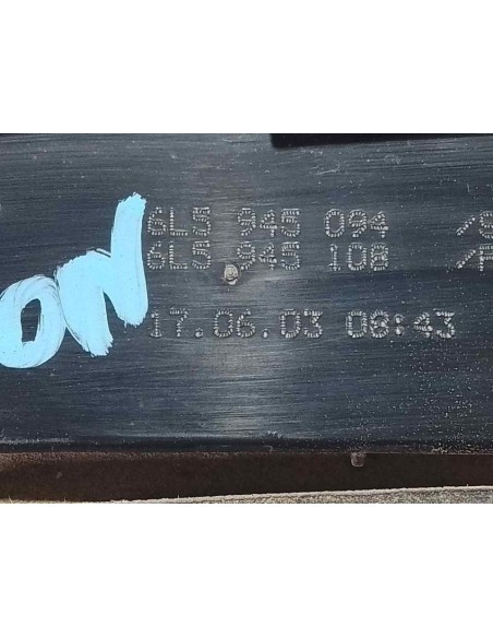 PILOTO TRASERO DERECHO INTERIOR SEAT CORDOBA BERLINA (6L2) - 264137