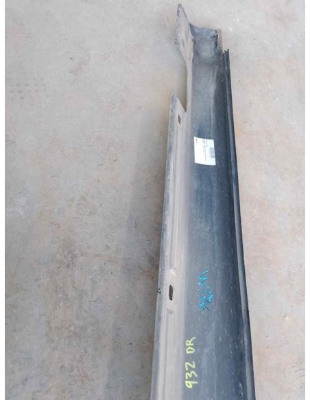 FALDON LATERAL MERCEDES-BENZ CLASE A (BM 176) - 246642