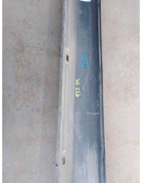 FALDON LATERAL MERCEDES-BENZ CLASE A (BM 176) - 246642