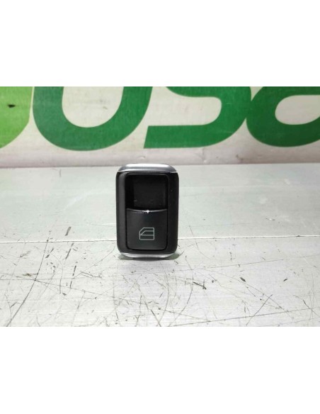 MANDO ELEVALUNAS DELANTERO DERECHO MERCEDES-BENZ CLASE A (BM 176) - 246671