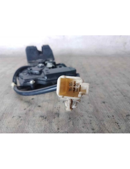 CERRADURA MALETERO / PORTON TOYOTA AVENSIS BERLINA (T25) - 264648