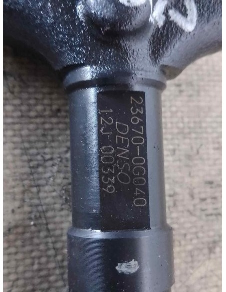 INYECTOR TOYOTA AVENSIS BERLINA (T25) - 237828