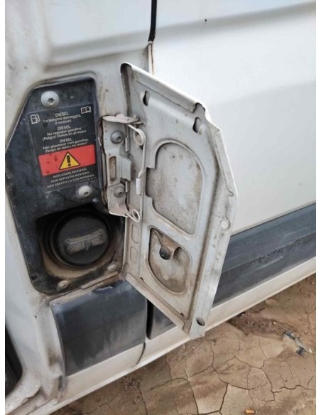 TAPA EXTERIOR COMBUSTIBLE MERCEDES-BENZ SPRINTER II FURGÓN - 249355