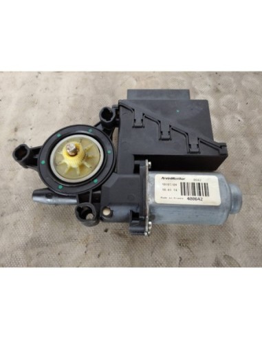 MOTOR ELEVALUNAS DELANTERO DERECHO VOLKSWAGEN...