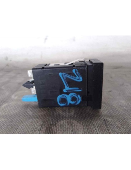 INTERRUPTOR VOLKSWAGEN PASSAT BERLINA (3B3) - 125925