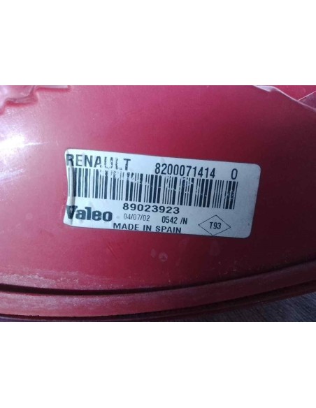 PILOTO TRASERO DERECHO RENAULT CLIO II FASE II (B/CB0) - 138549