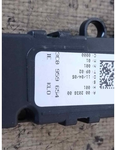 SENSOR VOLKSWAGEN PASSAT BERLINA (3C2) - 177043