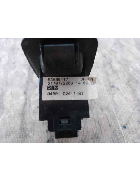 MANDO ELEVALUNAS TRASERO DERECHO TOYOTA COROLLA (E12) - 114426