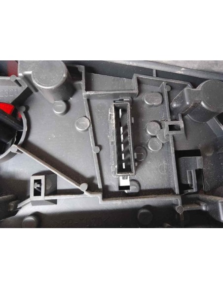 PILOTO TRASERO DERECHO PEUGEOT 306 3/5 PT  / 4 PT  (S2) - 142687