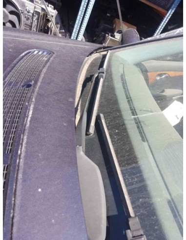 BRAZO LIMPIA DELANTERO DERECHO MERCEDES-BENZ...