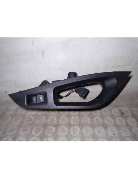 MANDO ELEVALUNAS TRASERO DERECHO SEAT LEON (5F1) - 147207