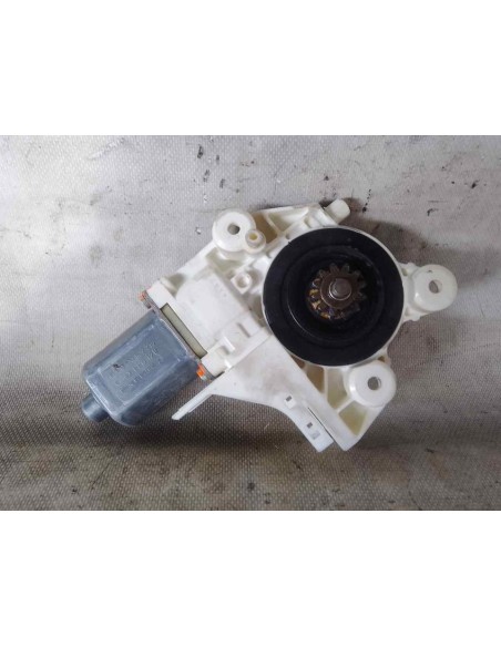 MOTOR ELEVALUNAS DELANTERO DERECHO FORD FOCUS BERLINA (CAP) - 181873