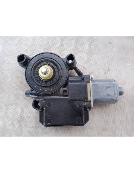 MOTOR ELEVALUNAS TRASERO IZQUIERDO VOLKSWAGEN POLO V (6R1) - 106993