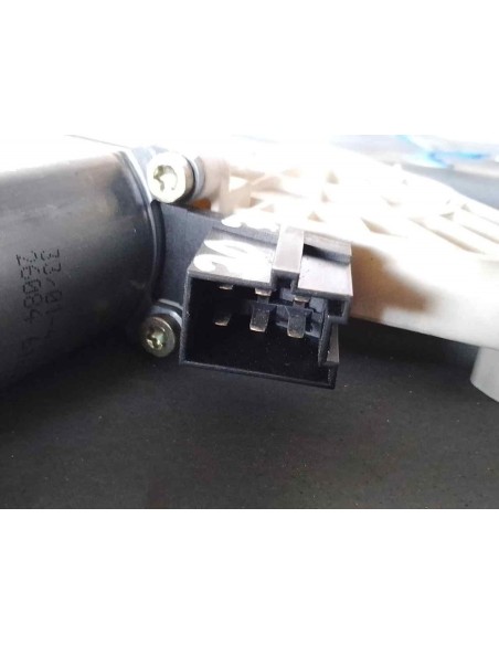 ELEVALUNAS TRASERO IZQUIERDO MERCEDES-BENZ CLASE A (BM 169) - 141387