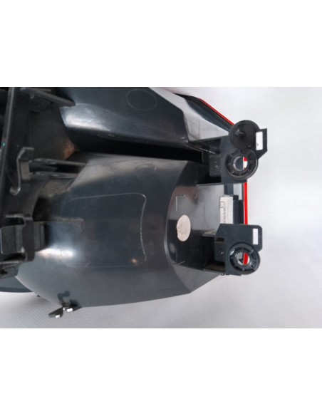 PILOTO TRASERO DERECHO BMW SERIE X1 (E84) - 100207