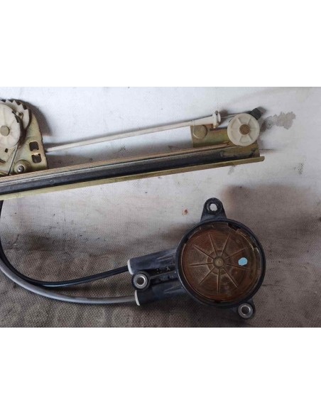 ELEVALUNAS TRASERO DERECHO PEUGEOT 306 3/5 PT  / 4 PT  (S2) - 92560