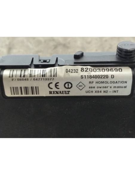 CAJA RELES / FUSIBLES RENAULT SCENIC II (JM) - 94699