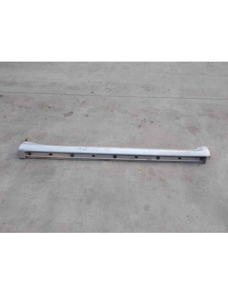 FALDON LATERAL MERCEDES-BENZ CLASE A (BM 169) - 95396