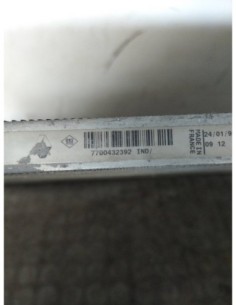 CONDENSADOR / RADIADOR  AIRE ACONDICIONADO RENAULT MEGANE... 2