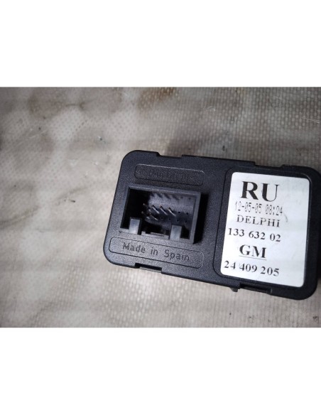 MANDO ELEVALUNAS DELANTERO IZQUIERDO OPEL CORSA C - 97670