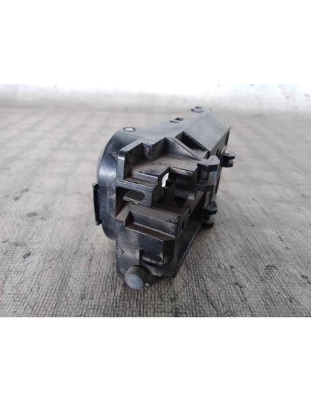 MANETA INTERIOR DELANTERA DERECHA NISSAN ALMERA TINO (V10M) - 98404