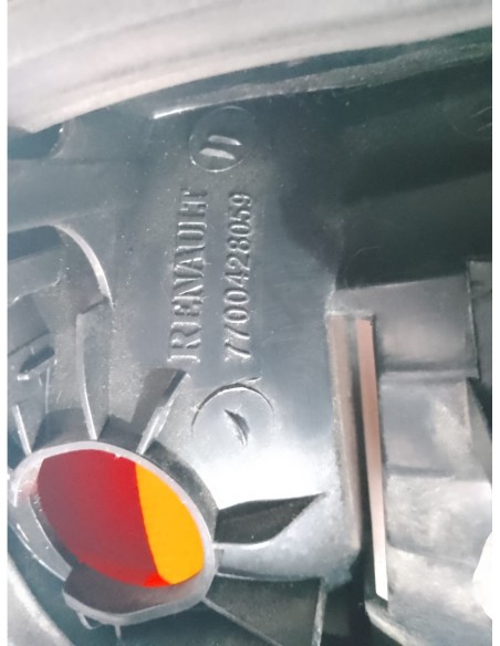 PILOTO TRASERO DERECHO RENAULT MEGANE I FASE 2 BERLINA (BA0) - 100500