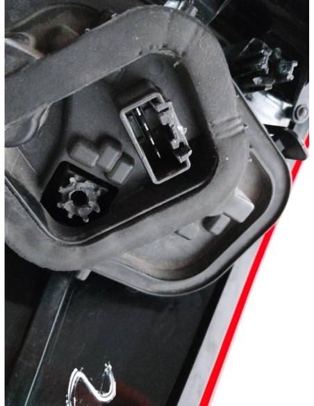 PILOTO TRASERO IZQUIERDO FORD C-MAX (CEU) - 102562