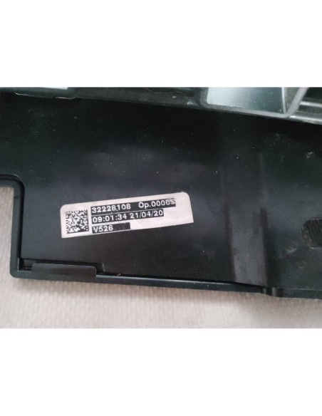 REJILLA DELANTERA VOLVO XC90 - 102785