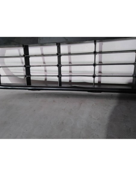 REJILLA DELANTERA FORD FOCUS BERLINA (CB4) - 103366