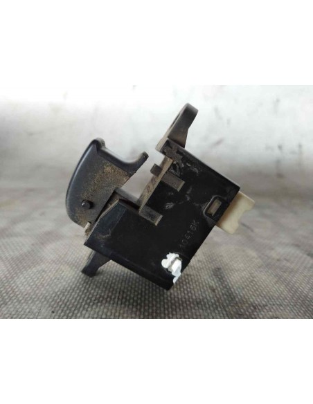 MANDO ELEVALUNAS DELANTERO DERECHO HYUNDAI ATOS PRIME (MX) - 106079