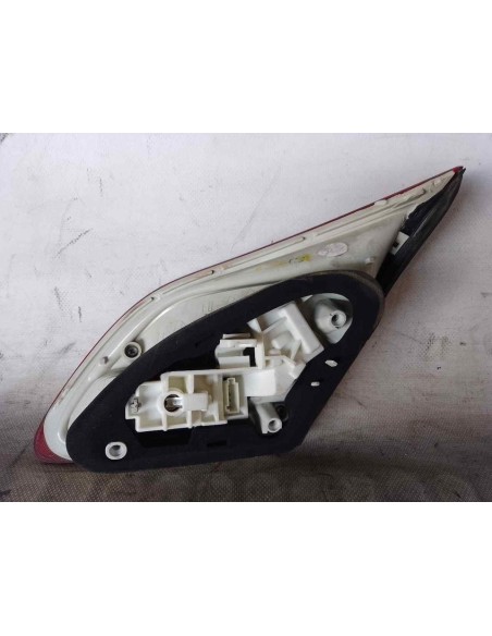 PILOTO TRASERO IZQUIERDO INTERIOR OPEL ASTRA J BERLINA 5P - 105460