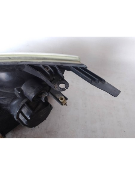 FARO DERECHO FORD FIESTA (CBK) - 104209