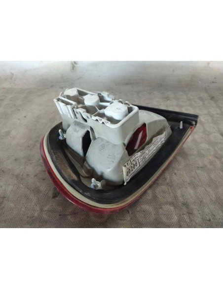 PILOTO TRASERO DERECHO SEAT CORDOBA BERLINA (6K2) - 104739