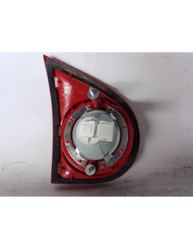 PILOTO TRASERO DERECHO VOLKSWAGEN GOLF V...