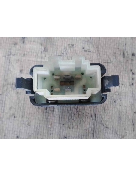 MANDO ELEVALUNAS TRASERO IZQUIERDO VOLKSWAGEN SHARAN (7M8) - 121770