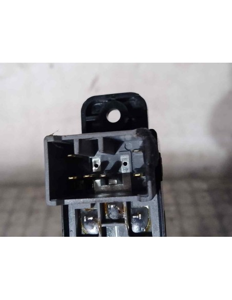 MANDO ELEVALUNAS TRASERO IZQUIERDO SSANGYONG KYRON - 116773