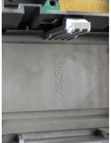 LUZ INTERIOR PEUGEOT 406 BERLINA (S1/S2) - 118540