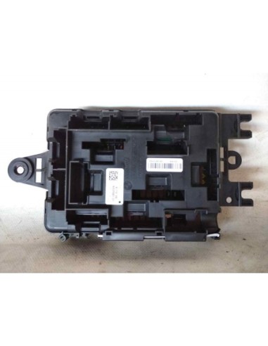 CAJA RELES / FUSIBLES BMW SERIE 1 BERLINA 5P...
