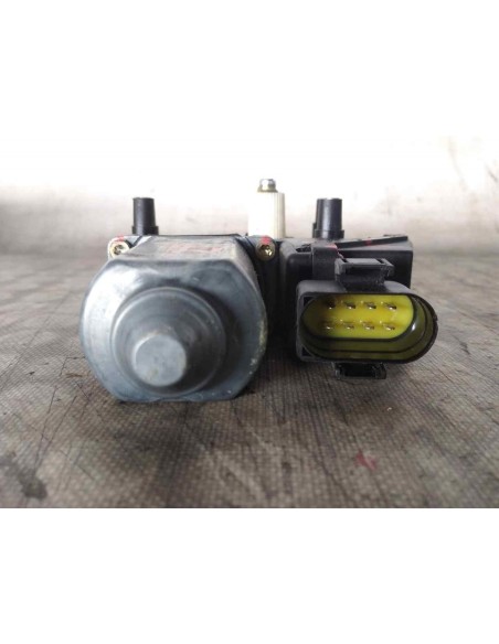 MOTOR ELEVALUNAS TRASERO DERECHO AUDI A4 BERLINA (B5) - 123737
