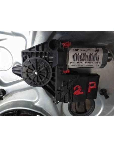 ELEVALUNAS TRASERO DERECHO VOLKSWAGEN PASSAT BERLINA (3B3) - 125796