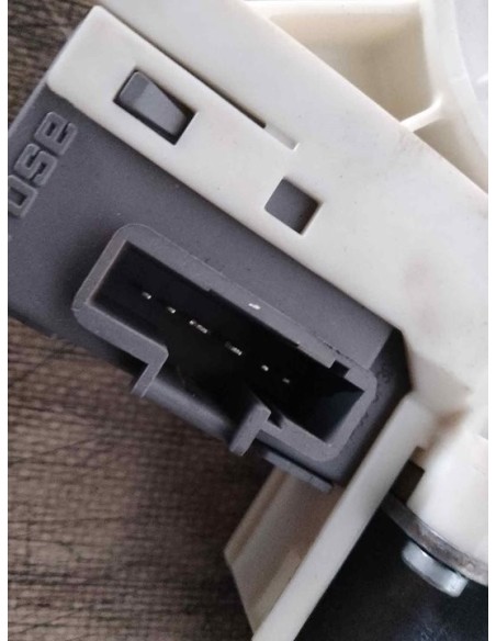 MOTOR ELEVALUNAS TRASERO DERECHO PEUGEOT 407 - 127390