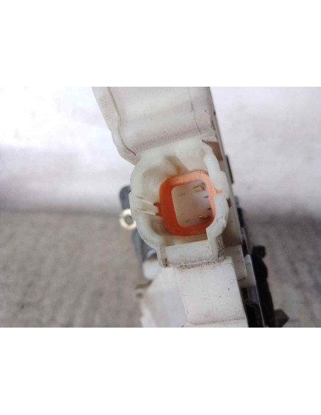 CERRADURA PUERTA TRASERA IZQUIERDA NISSAN PICKUP (D22) - 127737