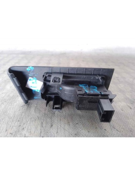 MANDO ELEVALUNAS TRASERO IZQUIERDO VOLKSWAGEN PASSAT BERLINA (362) - 129002