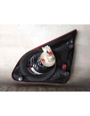 PILOTO TRASERO IZQUIERDO INTERIOR NISSAN...