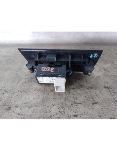 MANDO ELEVALUNAS TRASERO DERECHO HYUNDAI...