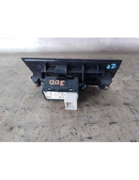 MANDO ELEVALUNAS TRASERO DERECHO HYUNDAI TERRACAN (HP) - 141727