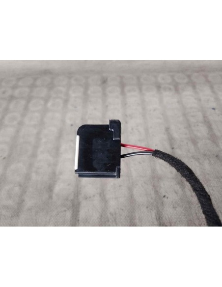 PILOTO TRASERO DERECHO INTERIOR OPEL ZAFIRA C TOURER - 145631